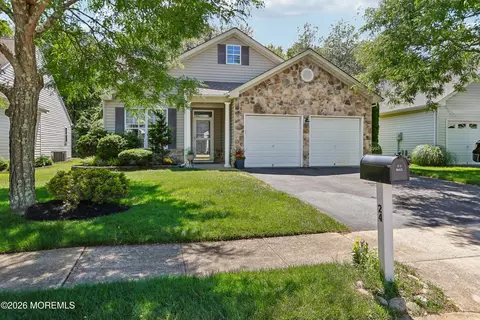 24 Morning Glory Ct, Brick, NJ 08724