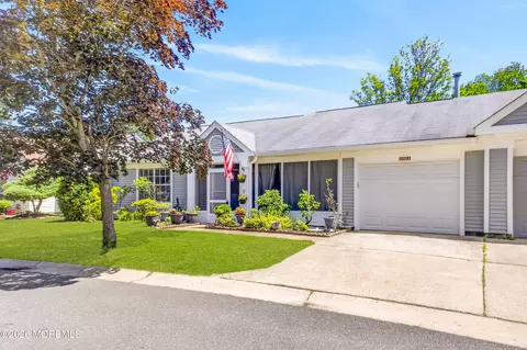 1148 Thornbury Ln # A, Manchester, NJ 08759
