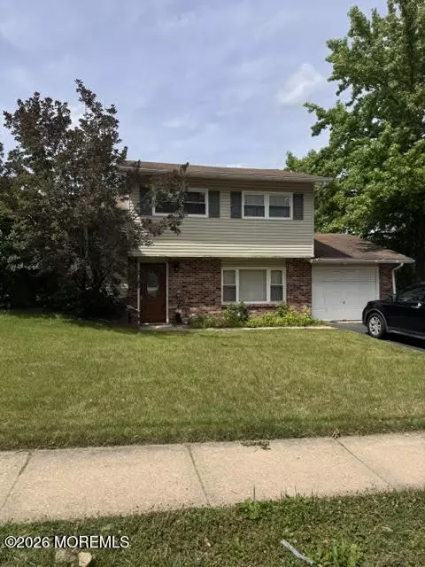 1004 Woodlane Rd, Jackson, NJ 08527