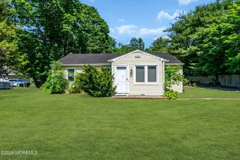 300 Whitesville Rd, Jackson, NJ 08527