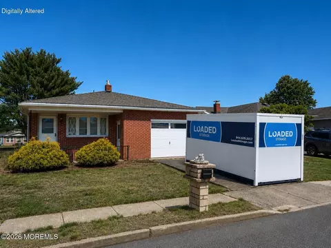 21 Venezia St, Berkeley, NJ 08721