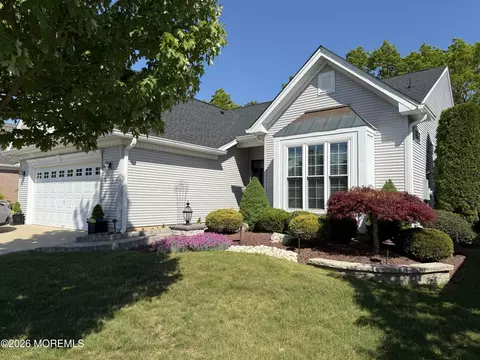 47 Barton Creek Rd, Jackson, NJ 08527