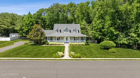 24 Kerr Ln, Matawan, NJ 07747