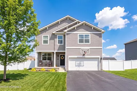 22 Dylan Blvd, Barnegat, NJ 08005