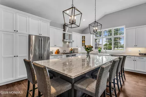 229 Dutch Lane Rd, Freehold, NJ 07728