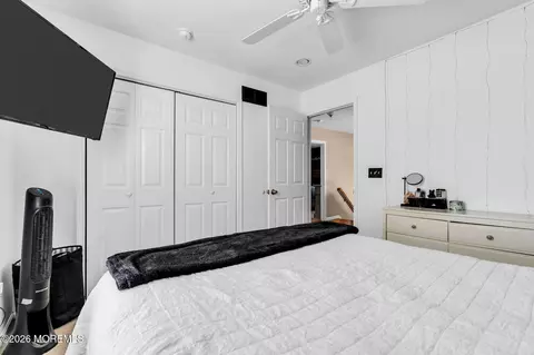 Bedroom - 124 Atrium Dr, Brick, NJ 08723 photo 4 of 6
