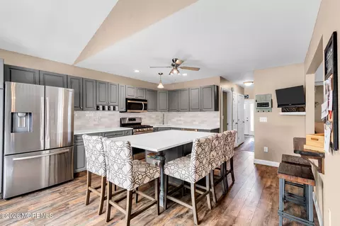 Kitchen - 124 Atrium Dr, Brick, NJ 08723 photo 1 of 3