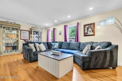 9 Walter Dr, Jackson, NJ 08527 photo 5