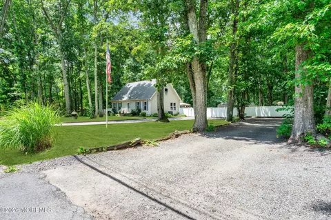 9 Walter Dr, Jackson, NJ 08527 photo 2