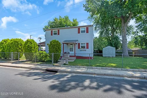 704 Monmouth Pkwy, North Middletown, NJ 07748