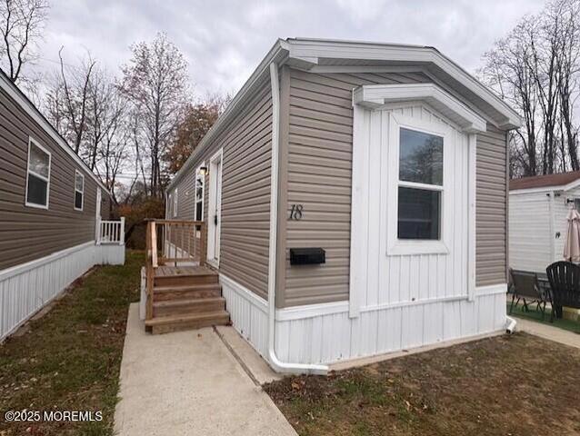 18 John St, Hazlet, NJ 07730