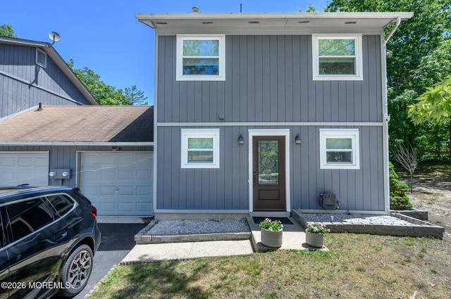 16 Finch Rd, Howell, NJ 07731