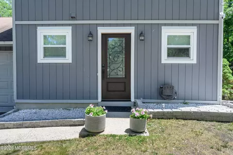 16 Finch Rd, Howell, NJ 07731 photo 2