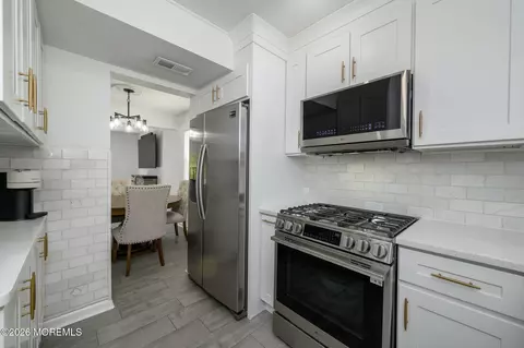 16 Finch Rd, Howell, NJ 07731 photo 9