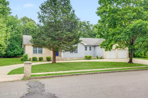 1778 Greenwood Rd, Toms River, NJ 08753