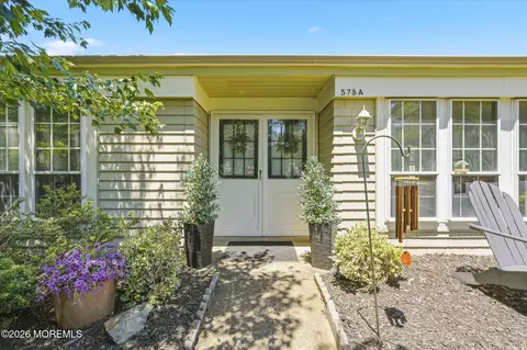 575 Sheffield Dr # A, Manchester, NJ 08759