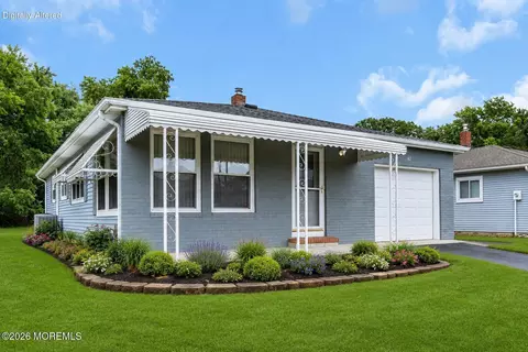 62 Biabou Dr, Toms River, NJ 08757