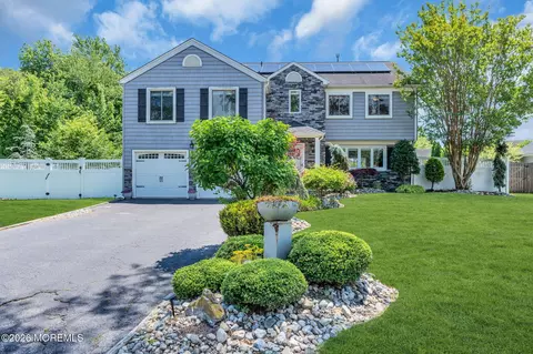 1083 Cavan Dr, Toms River, NJ 08753