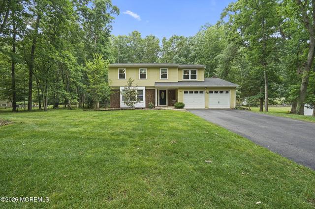 40 Eaglenest Rd, Freehold, NJ 07728