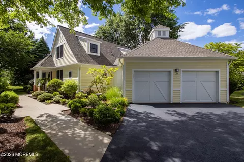 24 Adams Way, Shrewsbury, NJ 07702