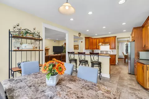 Dining - 77 Savannah Rd, Jackson, NJ 08527 photo 4 of 4