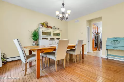 Dining - 77 Savannah Rd, Jackson, NJ 08527 photo 1 of 4