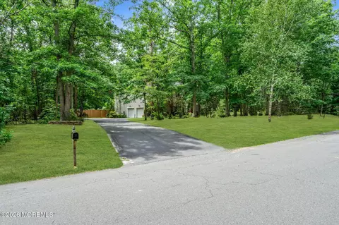 Exterior - 77 Savannah Rd, Jackson, NJ 08527 photo 4 of 17