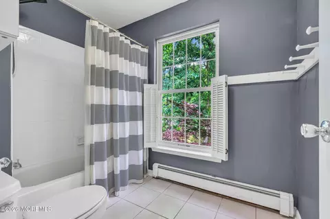 Bath - 77 Savannah Rd, Jackson, NJ 08527 photo 3 of 6