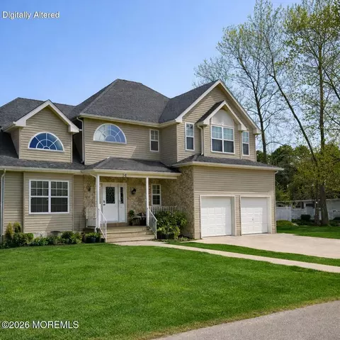 34 1st St, Manchester, NJ 08759