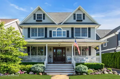 414 Mercer Ave, Spring Lake, NJ 07762