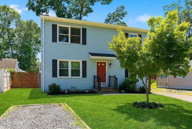 897 Lynnwood Ave, Brick, NJ 08723