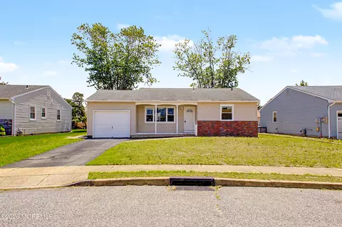 23 Eton Rd, Toms River, NJ 08757