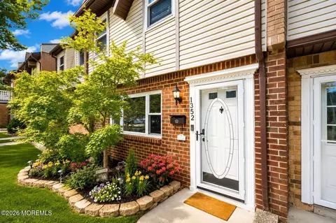 1352 Isabella Ct, Brick, NJ 08724