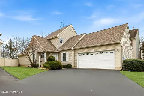 129 Golf View Blvd #129, Toms River, NJ 08753
