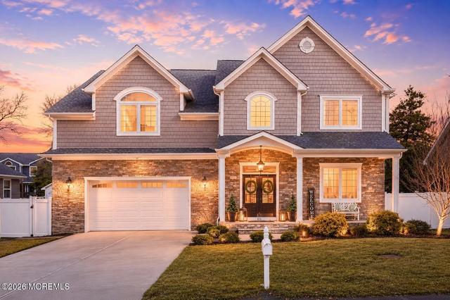 814 Lincoln Ave, Pine Beach, NJ 08741