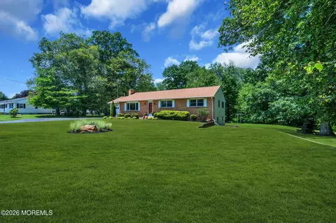 88 Ellisdale Rd, Allentown, NJ 08501