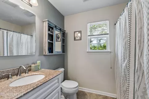 Bath - 131 Bayview Dr, Brick, NJ 08723 photo 1 of 1