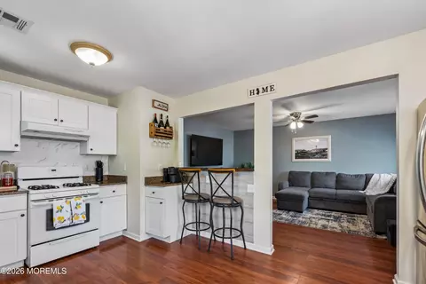 Kitchen - 131 Bayview Dr, Brick, NJ 08723 photo 1 of 2