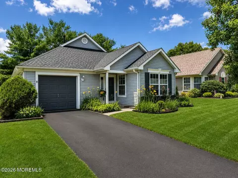 2924 Crestview Ln, Toms River, NJ 08755