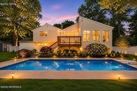 43 Nautilus Dr, Leonardo, NJ 07737