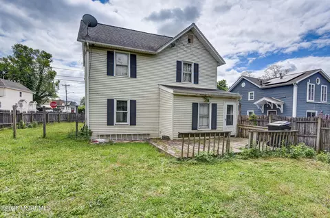 43 Center Ave, Leonardo, NJ 07737