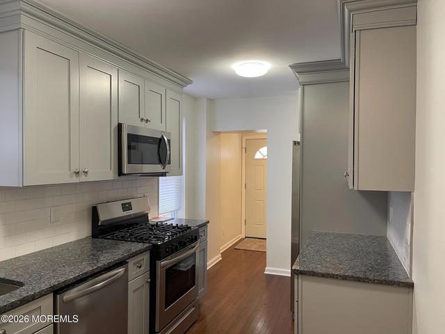 729 Spruce St, Trenton, NJ 08638