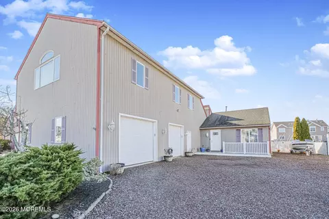 943 Jennifer Ln, Manahawkin, NJ 08050