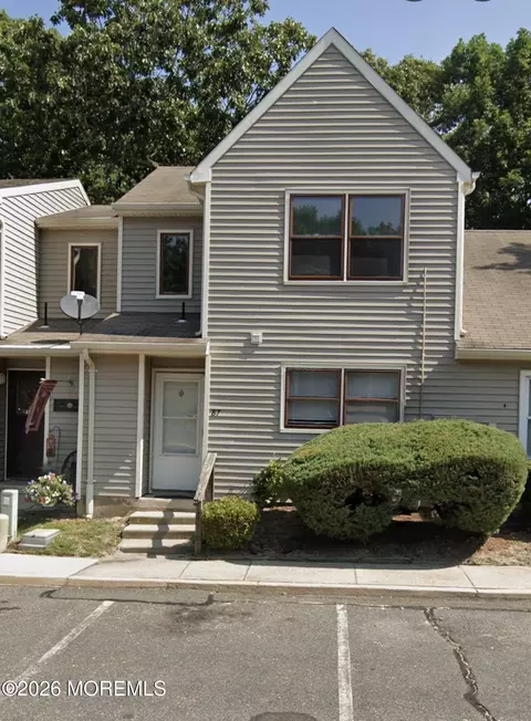 87 Scotch Pine Dr, Little Egg Harbor, NJ 08087