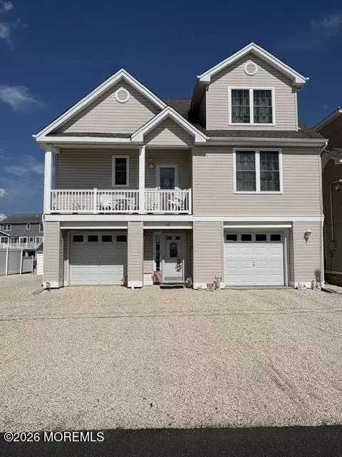 60 Mark Dr, Manahawkin, NJ 08050