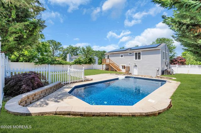 24 Woodlark Rd, Toms River, NJ 08755