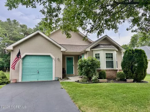 23 Clear Lake Rd, Whiting, NJ 08759