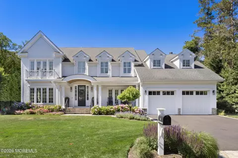8 Holly Tree Ln, Rumson, NJ 07760