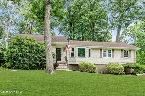40 Princeton St, Red Bank, NJ 07701