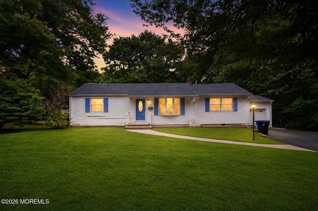 85 Swartzel Dr, Middletown, NJ 07748